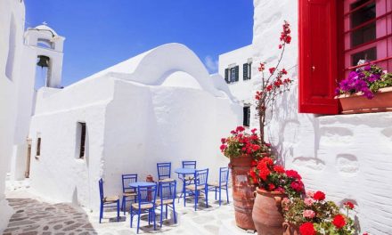 “Κυκλάδες vs Δωδεκάνησα”: Ποια νησιά κέρδισαν το στοίχημα του τουρισμού την περίοδο 2015-2019