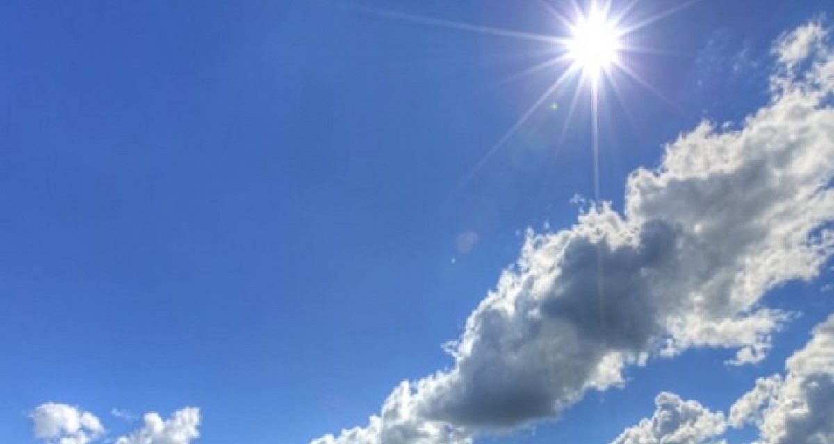 Καιρός: Παραμένει υψηλή για την εποχή η θερμοκρασία και σήμερα