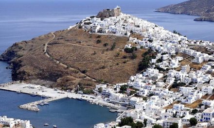 Αυτό το ελληνικό νησί είναι ιδανικό για island hopping σύμφωνα με το MSN.com
