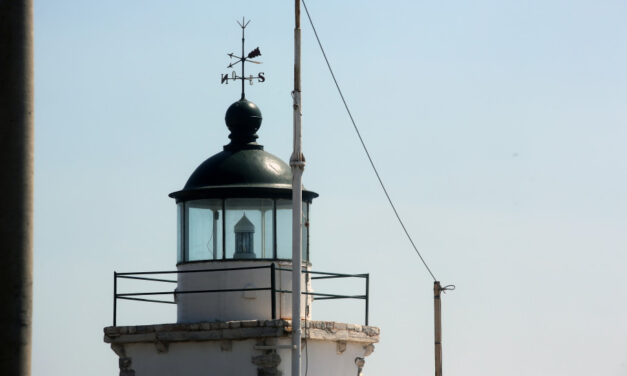 Η άγνωστη ιστορία του αρχαιότερου φάρου στην Ελλάδα