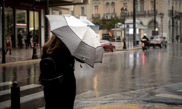 Καιρός: Αλλαγή σκηνικού με συννεφιές και τοπικές βροχές