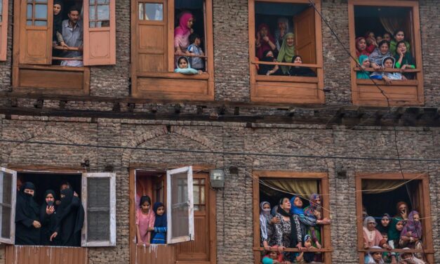 Athens Photo World: Το βραβείο «Γιάννης Μπεχράκης» απέσπασαν συγκλονιστικές φωτογραφίες από την εξέργεση στο Κασμίρ