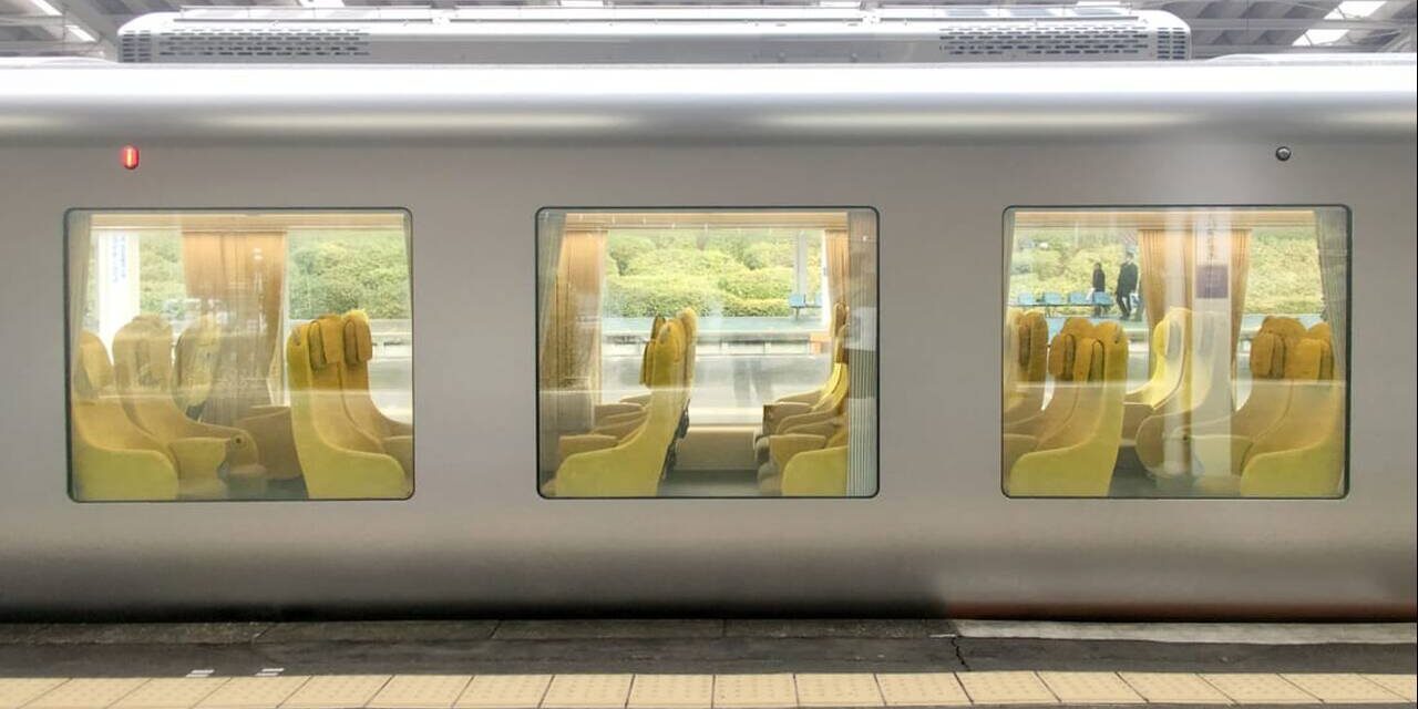 Με αυτό το τρένο ταξιδεύεις και νιώθεις σαν το σπίτι σου!