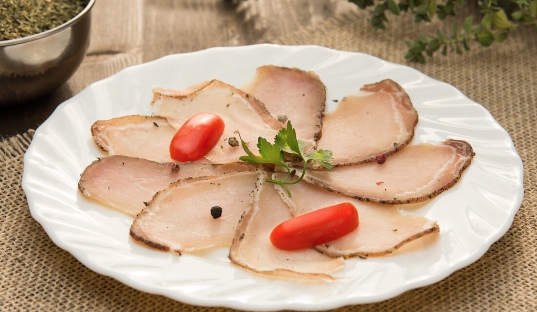 Λούζα: Το ντελικατέσεν των Κυκλάδων