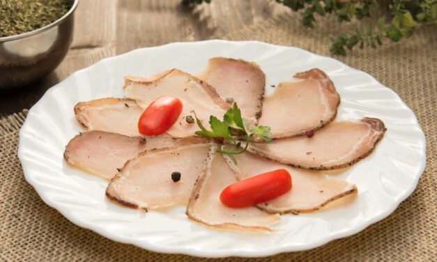 Λούζα: Το ντελικατέσεν των Κυκλάδων