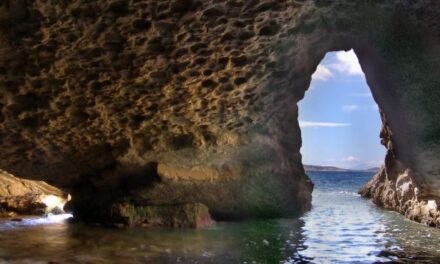 Κρήτη: Σπηλιές που ζούσαν λεπροί μετατρέπονται σε πολυτελή δωμάτια airbnb