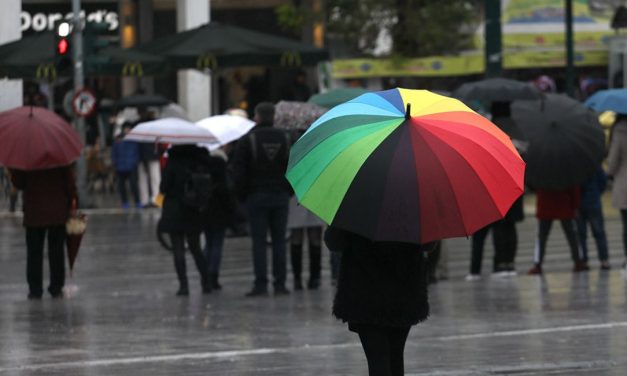 Καιρός: Επιμένουν οι βροχές – Που θα είναι έντονα τα φαινόμενα
