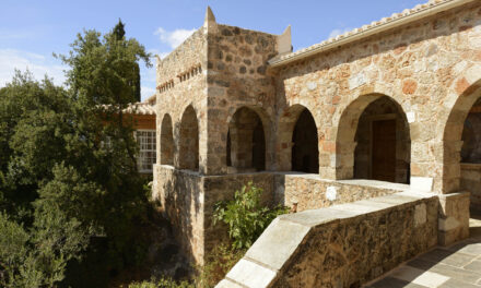 Αυτή είναι η μαγική κατοικία του Πατρικ Λη Φέρμορ στη Μάνη – Του γνήσιου εξερευνητή που λάτρεψε την Ελλάδα