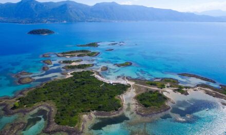 Εσείς γνωρίζατε που βρίσκονται οι Μπαχάμες της Ελλάδας;