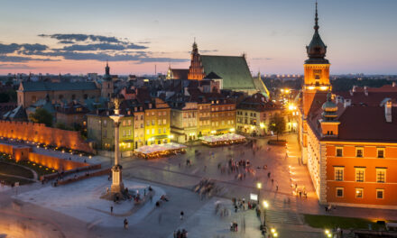 Βαρσοβία: H αριστοκρατική πόλη που έγινε must