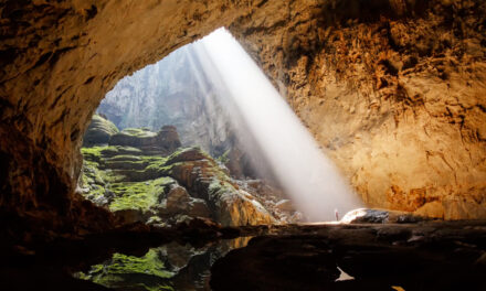 Αυτό είναι το μεγαλύτερο σπήλαιο του κόσμου!