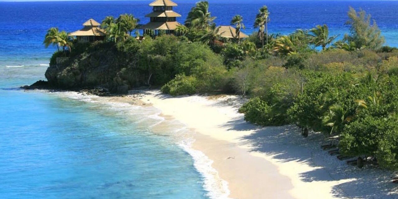 Travel Bloggers έχτισαν εξωτικό σπίτι στο Μπαλί με έσοδα που έβγαλαν από το instagram