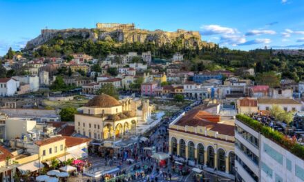 Ο Independent αποθεώνει την Αθήνα: Όλα όσα προτείνει η αρθρογράφος για βόλτα, φαγητό και ποτό!