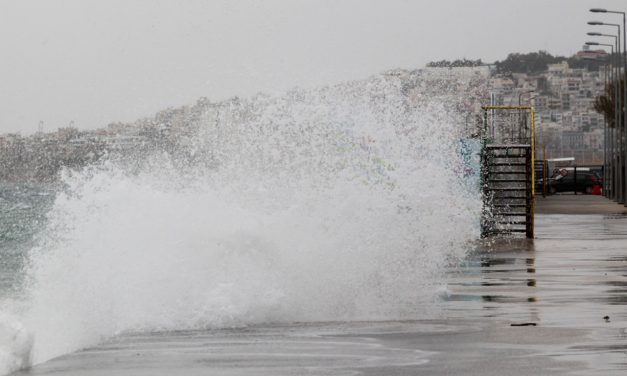 Καιρός: Καταιγίδες και άνεμοι έως 7 μποφόρ σήμερα