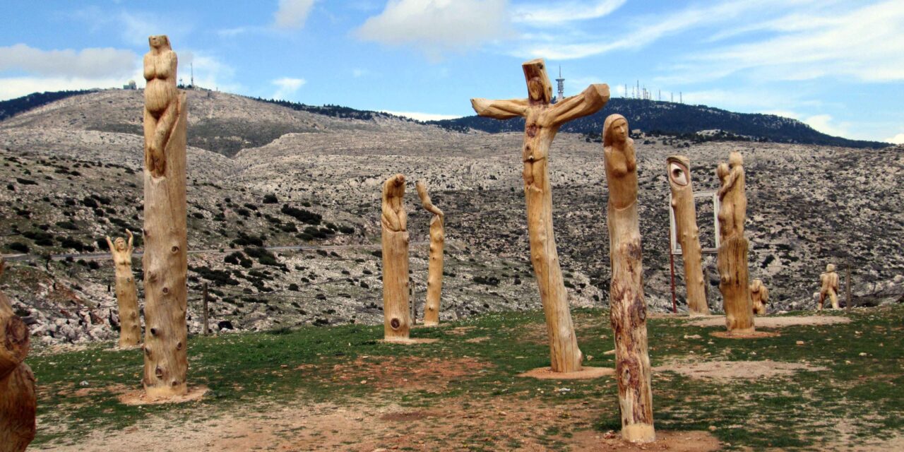 «Πάρκο των ψυχών»: Το τρομακτικό υπαίθριο μουσείο στην καρδιά της Πάρνηθας
