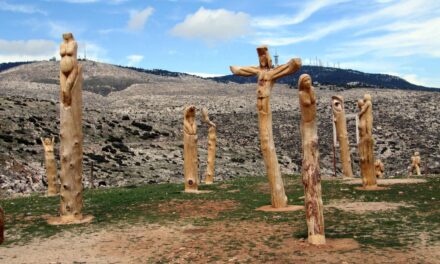 «Πάρκο των ψυχών»: Το τρομακτικό υπαίθριο μουσείο στην καρδιά της Πάρνηθας