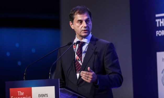 Θεοχάρης: Στόχος να έρθουν 500.000 κινέζοι τουρίστες το 2021