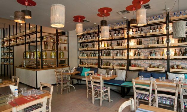 Ρακί Μεζέ: Ένα βασίλειο ψαρoμεζέδων στην Καλλιθέα