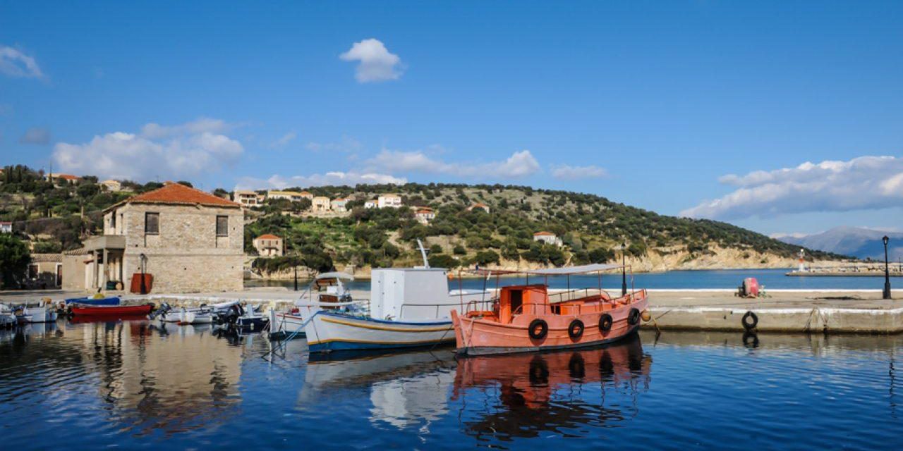 Ταξιδεύοντας σε ένα από τα μικρότερα κατοικήσιμα νησιά της Ελλάδας (video)