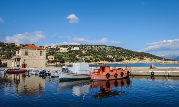 Ταξιδεύοντας σε ένα από τα μικρότερα κατοικήσιμα νησιά της Ελλάδας (video)