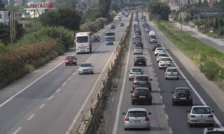 Επί ποδός η Τροχαία για τα Χριστούγεννα – Ξεκινούν τα έκτακτα μέτρα