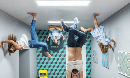 Ένα Pop Up Μουσείο – Χριστουγεννιάτικες Ψευδαισθήσεις στην Πλατεία Συντάγματος