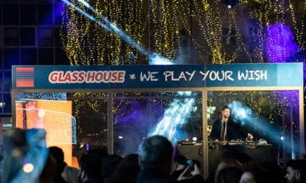 Χριστούγεννα στην Αθήνα: Το πιο πρωτότυπο jukebox θα βρίσκεται στο Σύνταγμα για καλό σκοπό!