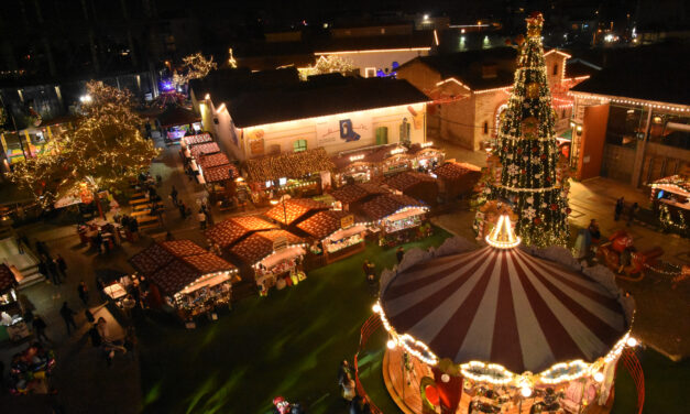 Χριστούγεννα στην Αθήνα: 4 μέρη για γιορτινές βόλτες!