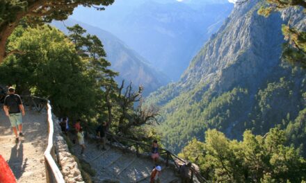 Κρήτη: Πόλος έλξης για τους τουρίστες το Φαράγγι της Σαμαριάς