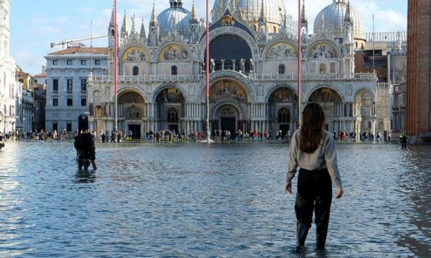 Βενετία: Οι πλημμύρες έπληξαν τον τουρισμό – Μειώθηκαν οι κρατήσεις των ξενοδοχείων