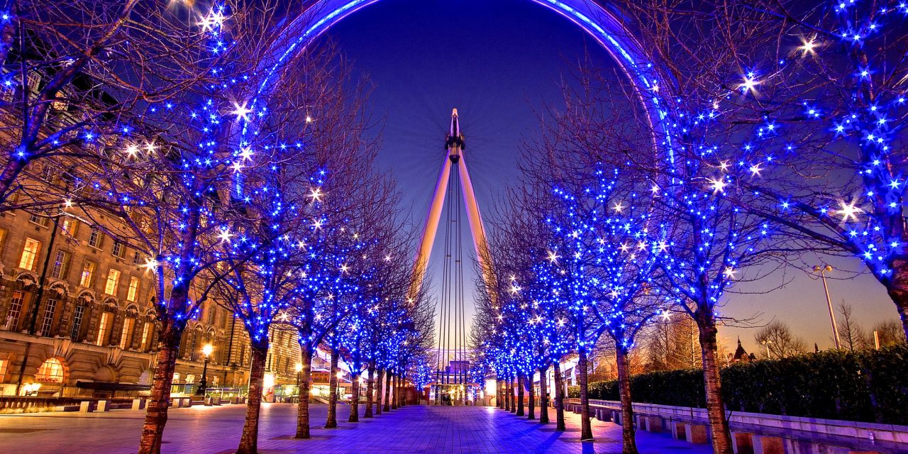 Βόλτα στο Χριστουγεννιάτικο Λονδίνο: Το Boxing Day, η γαλοπούλα και το γλέντι με τις μηλιές!