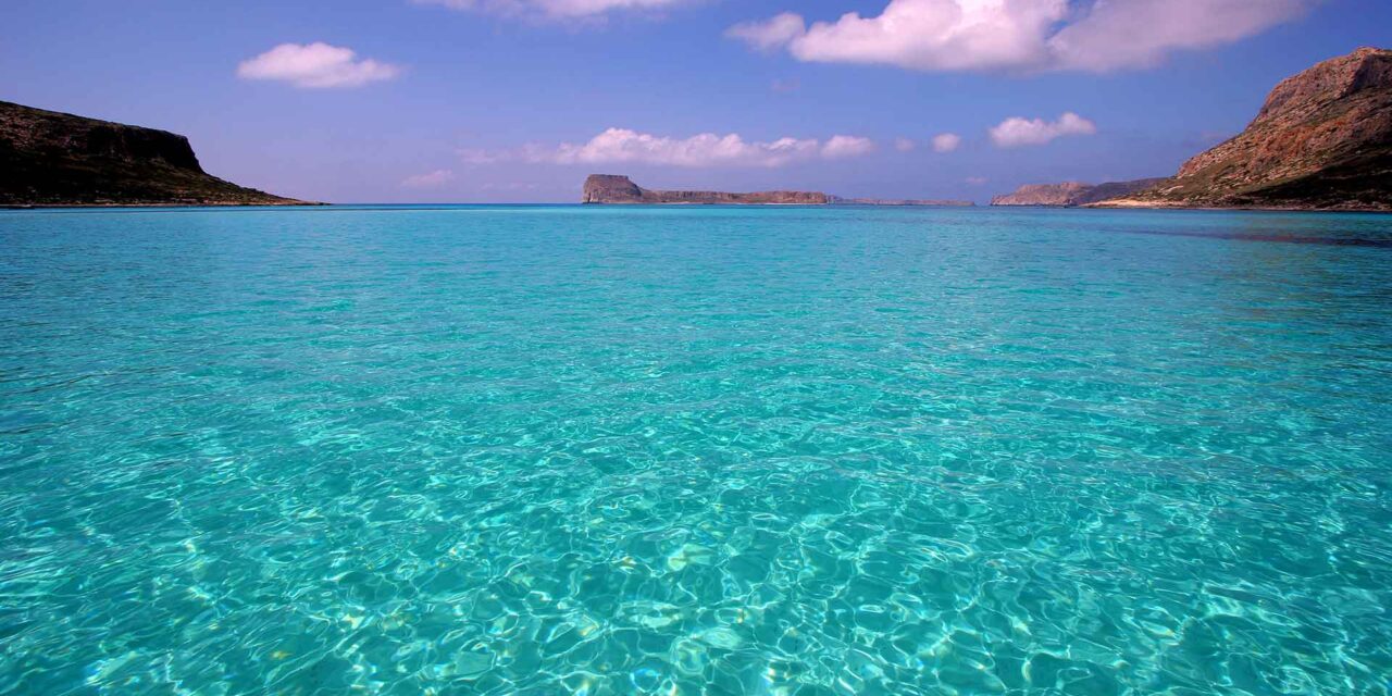 Οι Ρώσοι ψηφίζουν Ελλάδα ως την καλύτερη χώρα για διακοπές στην παραλία