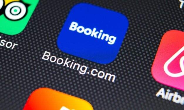 Booking.com: Έρχονται αλλαγές στον τρόπο που παρουσιάζει τις προσφορές της