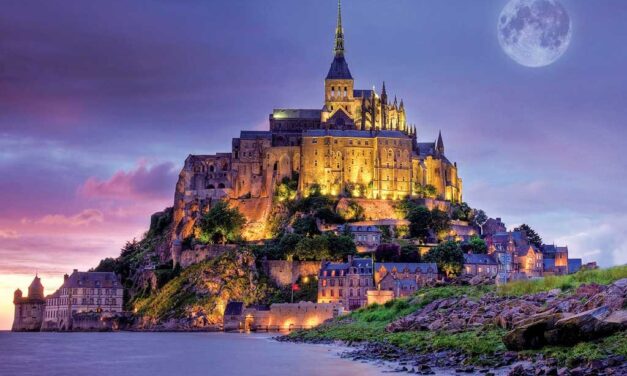 Αυτά τα «στολίδια» βρίσκονται στην Ευρώπη και μοιάζουν σαν να βγήκαν από παραμύθι!