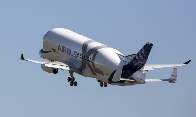Παρθενικό ταξίδι για το Beluga XL, τον γίγαντα των αιθέρων (video)