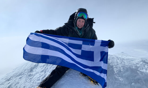 Χριστίνα Φλαμπούρη: Η Ελληνίδα που έγραψε ιστορία – Κατέκτησε τις 7 κορυφές των 7 ηπείρων