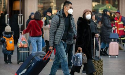 Αποκλεισμένη από τον κόσμο η Κίνα: Αναστέλλονται κρατήσεις και ταξίδια λόγω κοροναϊού