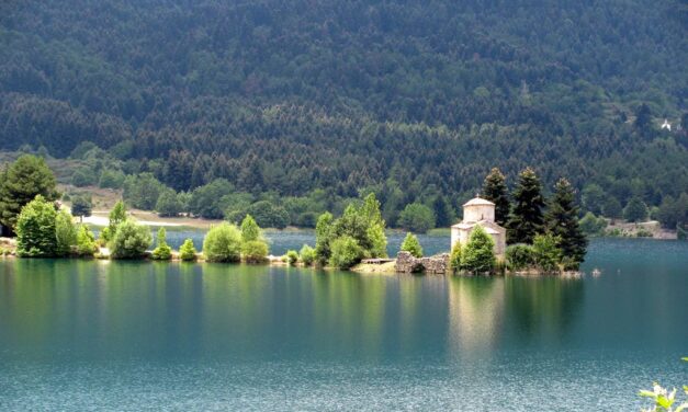 Φενεός: Η «Ελβετία» της Ελλάδας στην ορεινή Κορινθία (video)