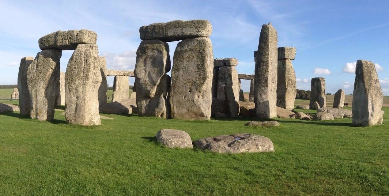 Έχουν κατασκευάσει αρχαίοι Έλληνες το Στόουνχετζ; Δείτε τι βρέθηκε στο αγγλικό μνημείο
