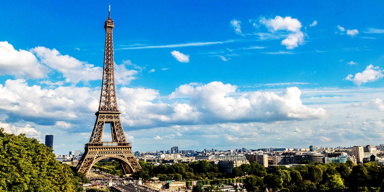 Ο Πύργος του Άιφελ “ψήλωσε” κατά έξι μέτρα!