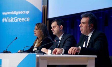 Θεοχάρης: Στόχος η επιμήκυνση της τουριστικής περιόδου