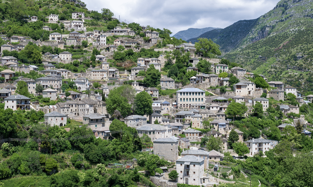 Συρράκο: Το αρχοντοχώρι που εφοδίαζε με κάπες τον στρατό του Ναπολέοντα