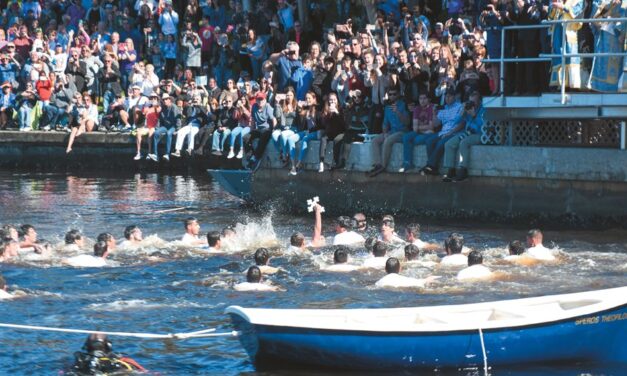 Θεοφάνια στο Τάρπον Σπρινγκς – Το… ελληνικό χωριό της Φλόριντα με τους χιλιάδες Έλληνες σφουγγαράδες