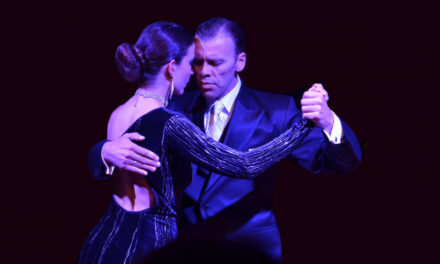 TANGO goes Symphony στο θέατρο Ολύμπια – Ένα ταξίδι στα μπαρ και τα καφέ της Αργεντινής