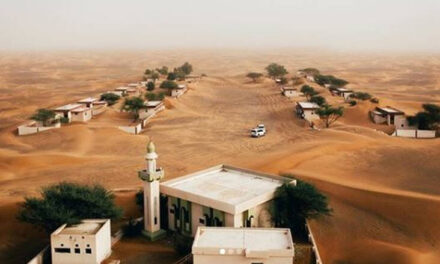 Al Madam: Το χωριό που το “καταπίνει” η έρημος – Οι ιστορίες περί στοιχειώματος