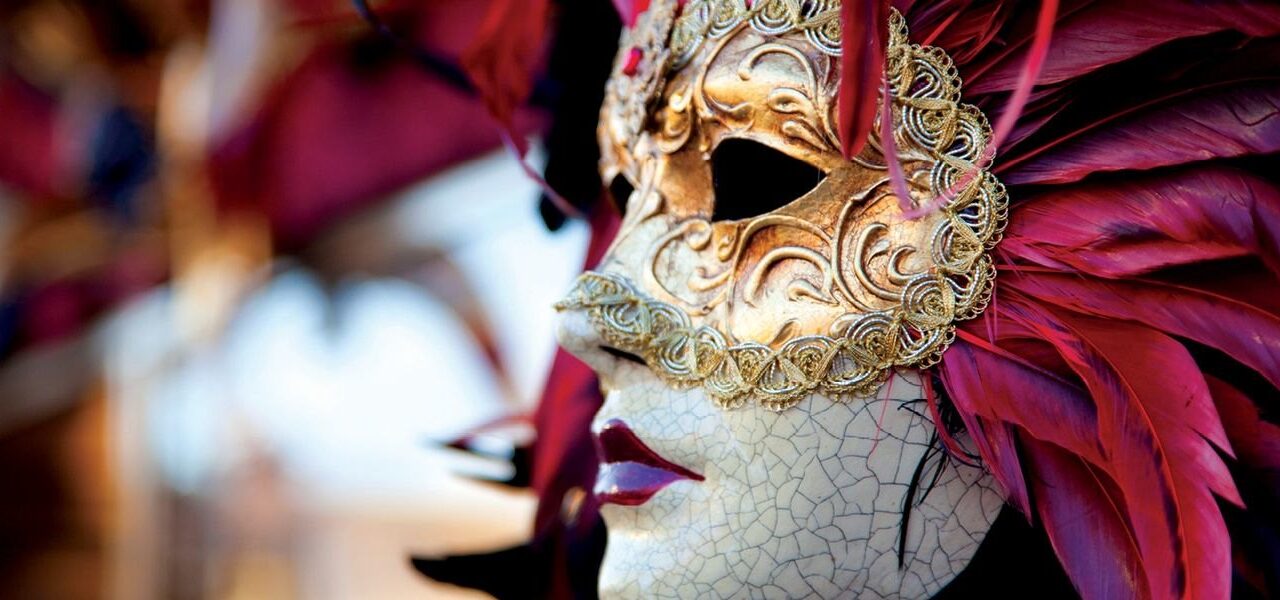 Απόκριες στην Κέρκυρα: Ατμοσφαιρικό καρναβάλι από άλλη εποχή