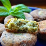 Αφράτοι ρεβυθοκεφτέδες Σίφνου με πατάτα