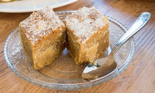 Λαδόπιτα: Ένα πεντανόστιμο παραδοσιακό έδεσμα με άρωμα Λευκάδας