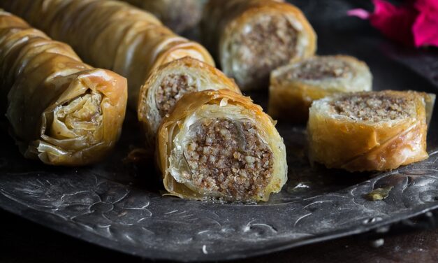 Κλωστάρι: Παραδοσιακός μπακλαβάς από την Ήπειρο