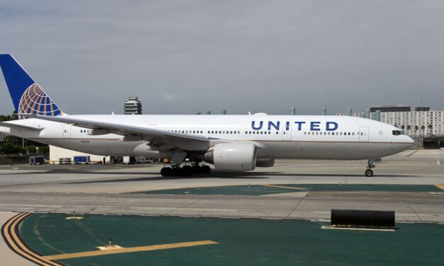 Αναγκαστική προσγείωση αεροπλάνου επειδή ένας επιβάτης… έβηξε!